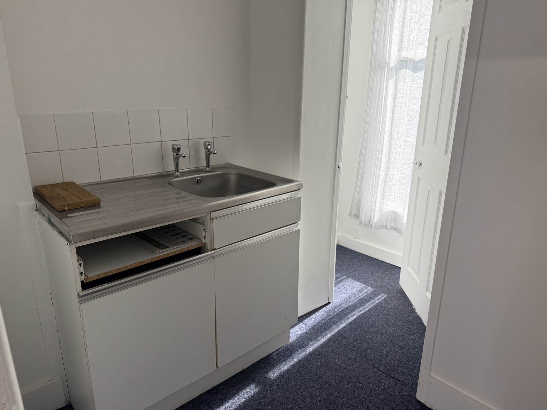 Godstone Road, Whyteleafe, Image 6