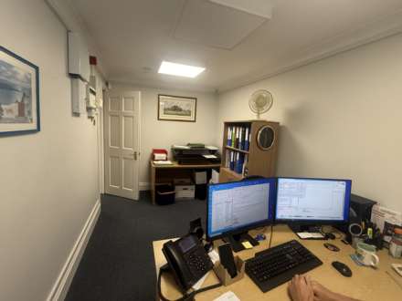 Guildford Street, Chertsey, Image 13