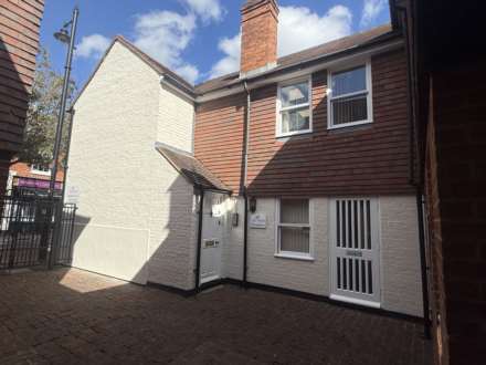 Guildford Street, Chertsey, Image 3