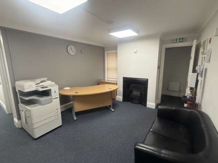 Guildford Street, Chertsey, Image 5