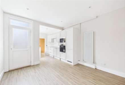 Villiers Road, Kingston Upon Thames, Image 4
