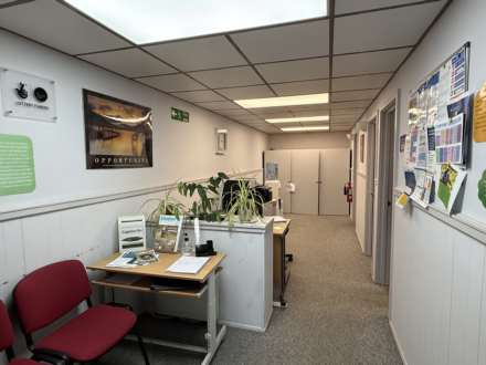 Westway Gardens, Croydon, Image 7