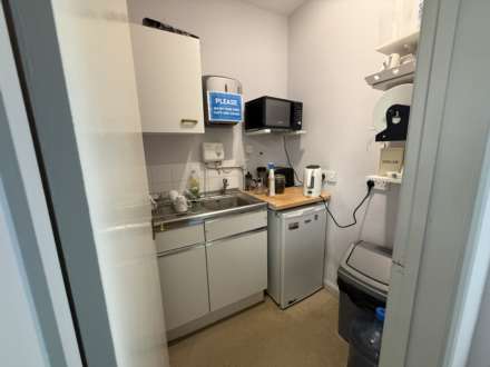 Westway Gardens, Croydon, Image 9