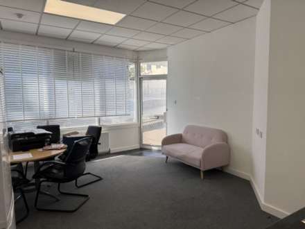 Portland Road, London, Image 2