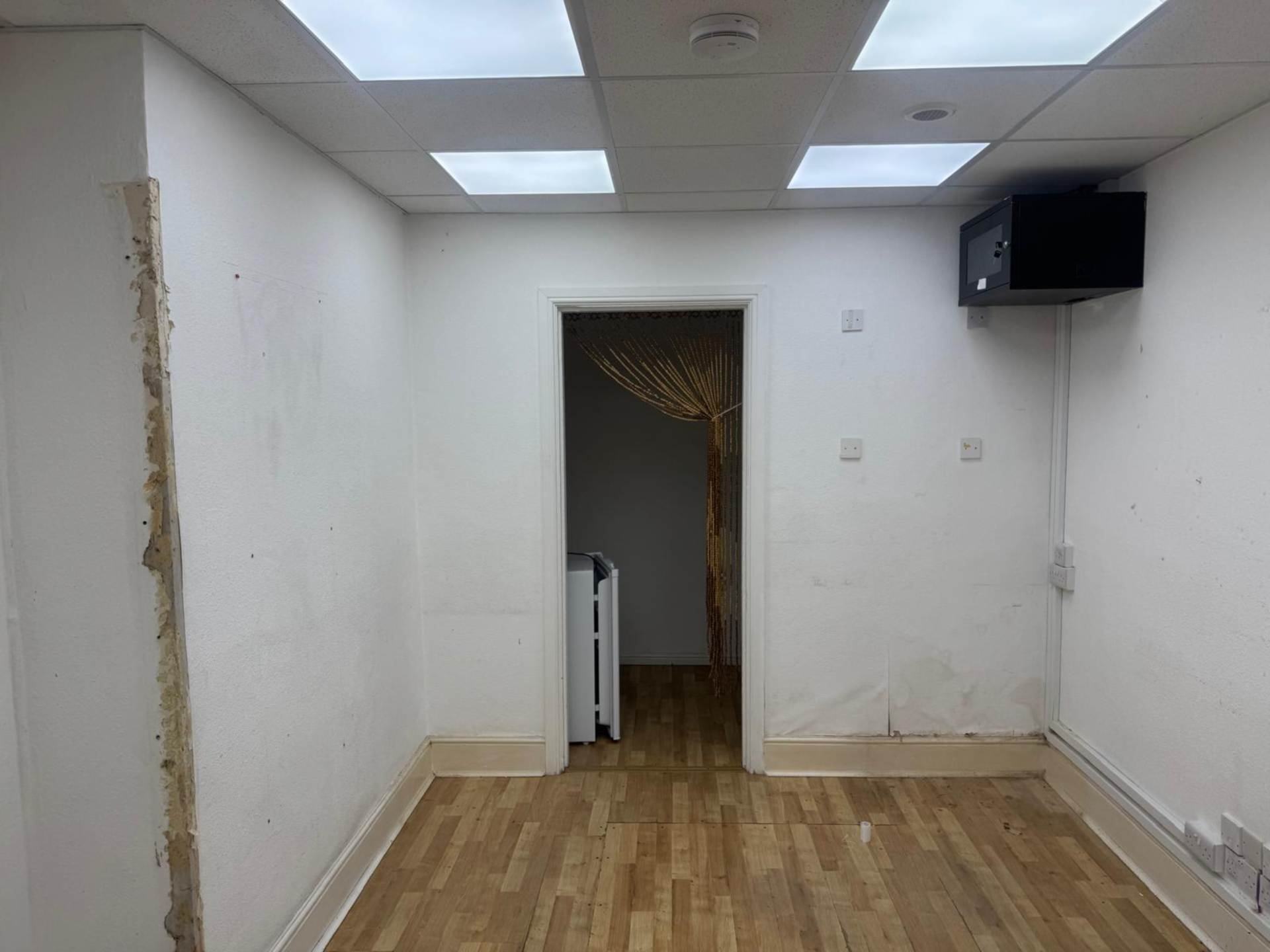 Walton Road, East Molesey, Image 8