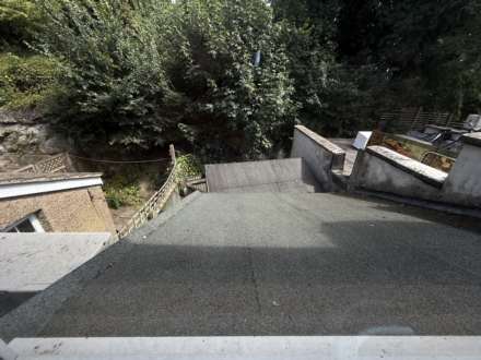 London Road, Reigate, Image 11