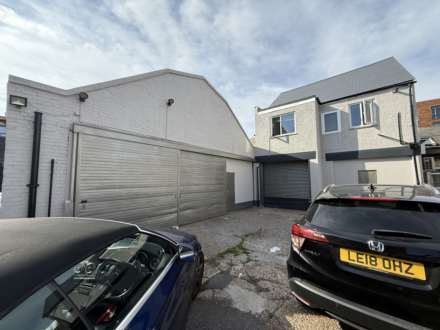 Thornton Road, Thornton Heath, Image 12