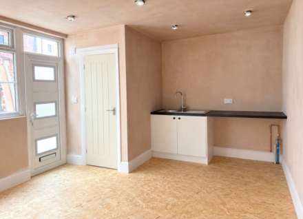 Lower Addiscombe Road, Shirley, Image 5