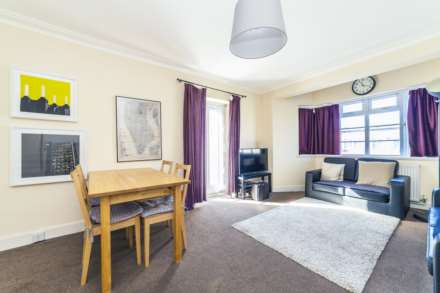 3 Bedroom Apartment, Streatham High Road