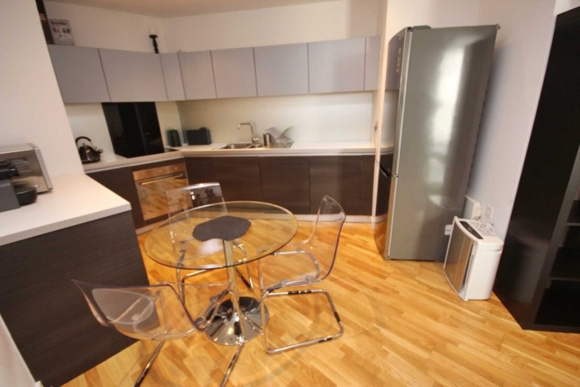 Piccadilly Place, Manchester, Image 2