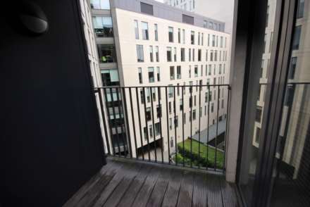 Piccadilly Place, Manchester, Image 3