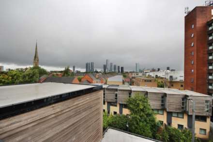 Moss Lane East, Manchester, Image 15