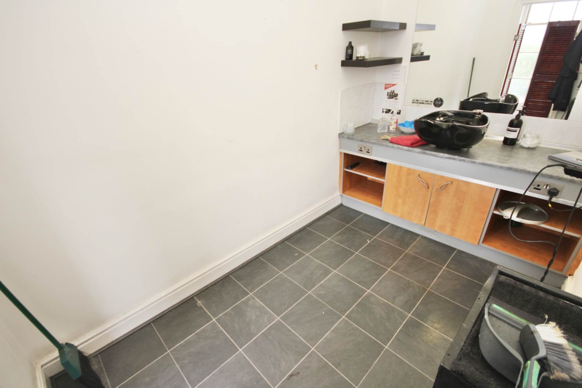 Salford Crescent, Salford, Image 16