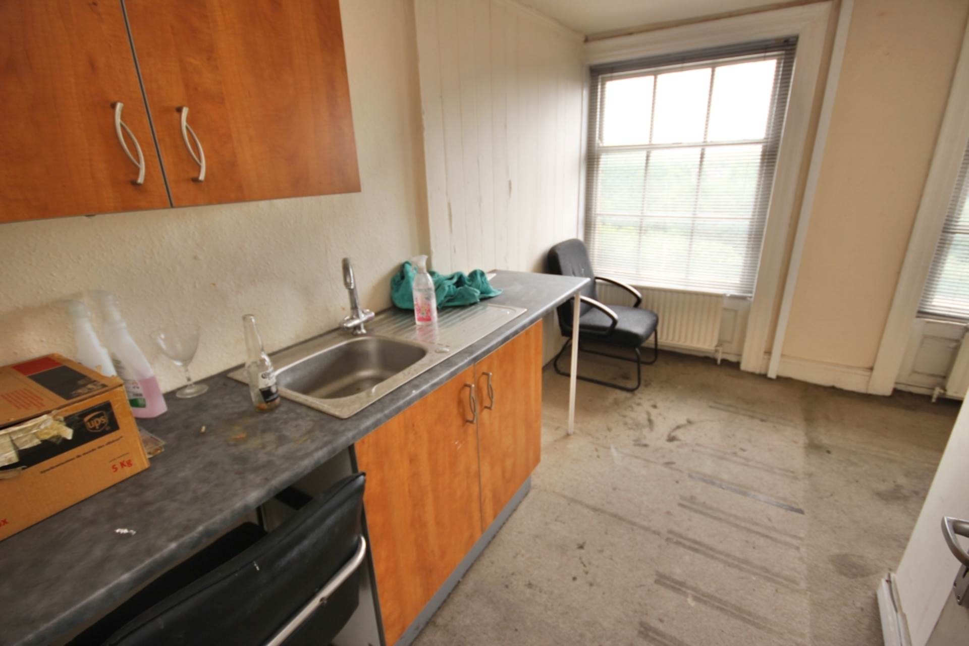 Salford Crescent, Salford, Image 21