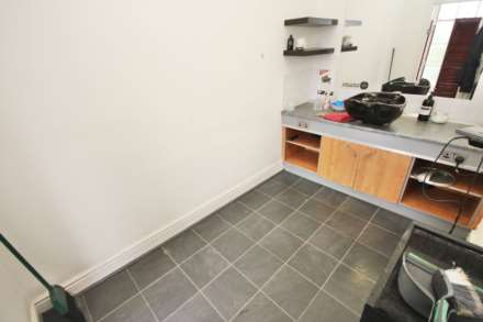 Salford Crescent, Salford, Image 16