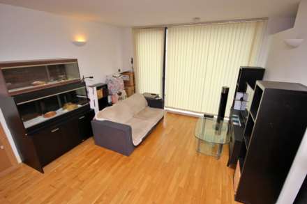 Property For Rent Isaac Way, Manchester