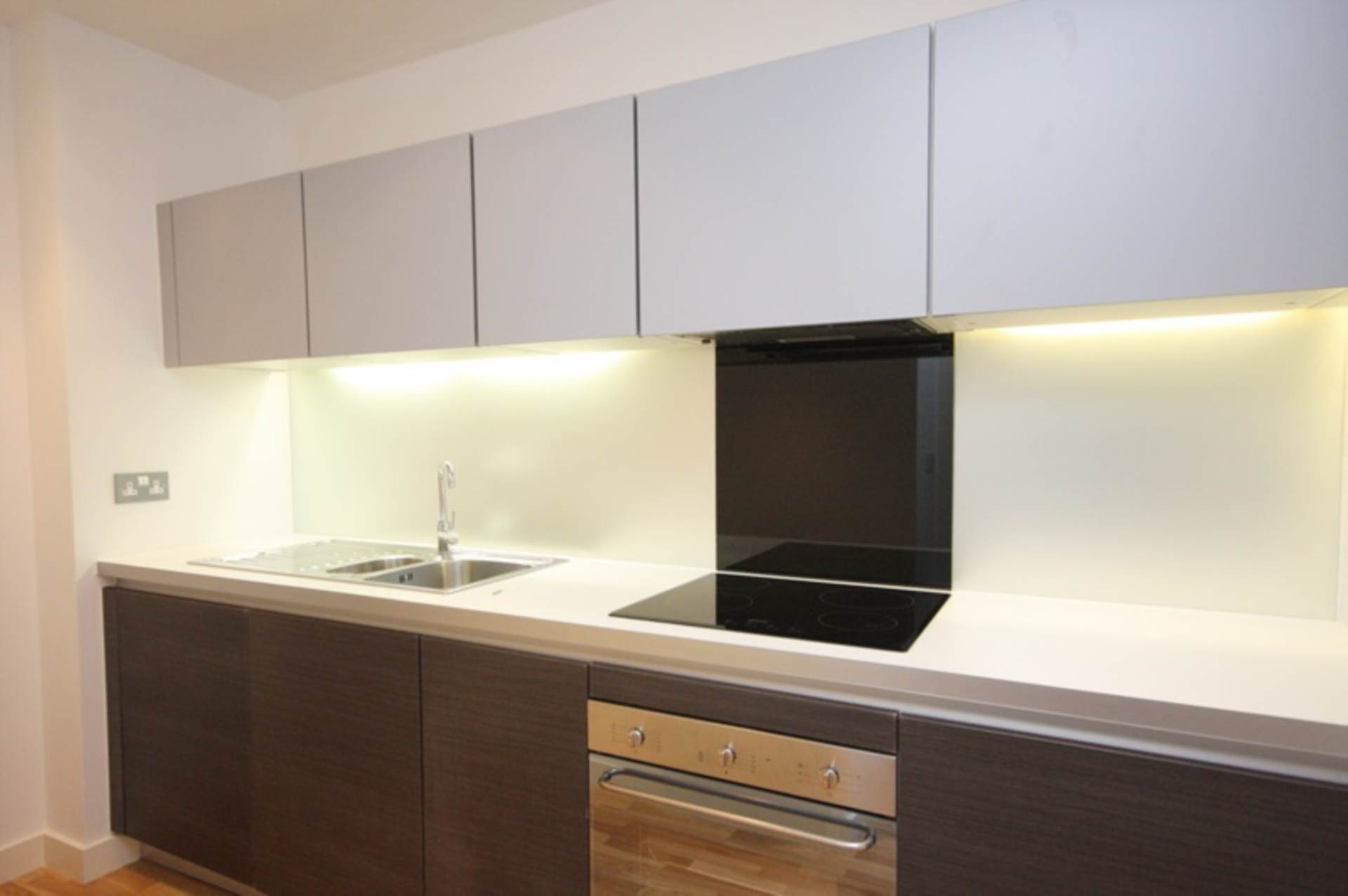 Piccadilly Place, Manchester, Image 2