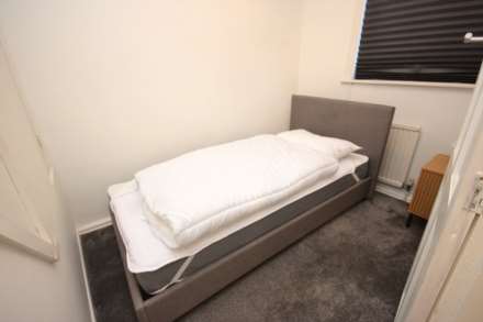 Crab Lane, Manchester, Image 19