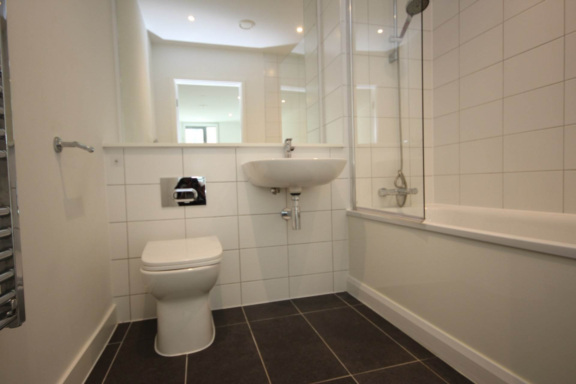 Wharf End, Manchester, Image 3