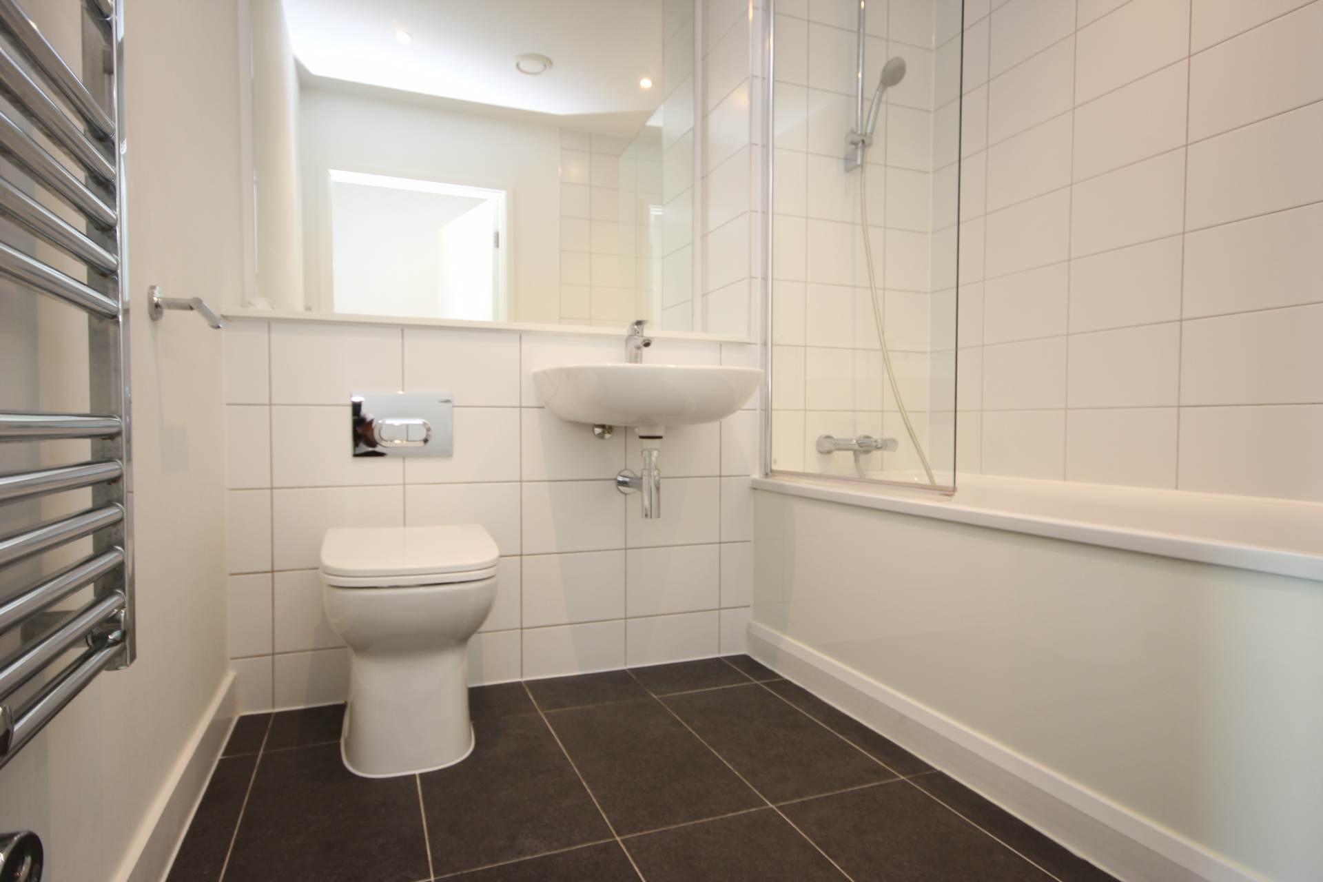 Wharf End, Manchester, Image 6