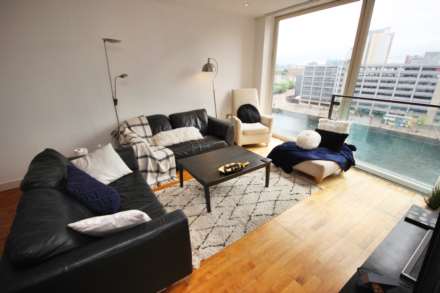 The Quays, Salford, Image 1
