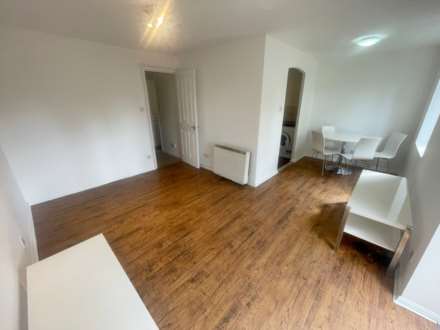 Velour Close, Manchester, Image 2