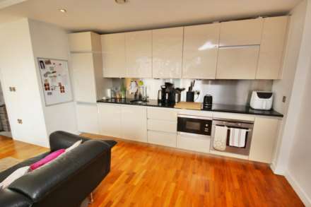 The Quays, Salford, Image 3