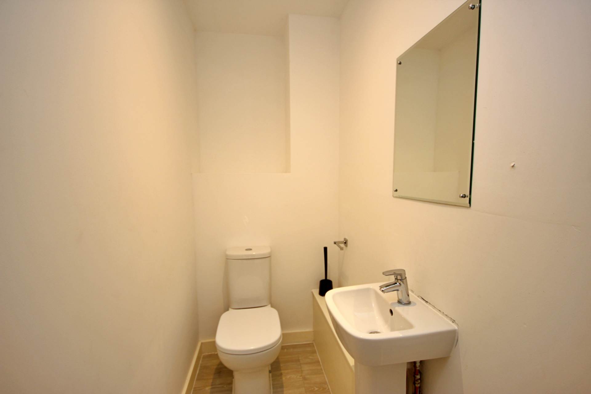Middlewood Plaza, Salford, Image 9
