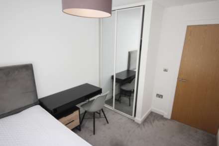 Middlewood Plaza, Salford, Image 5
