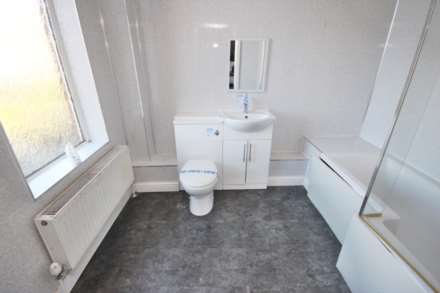 Queens Road, Sale, Image 3