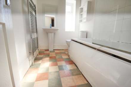 Queens Road, Sale, Image 6