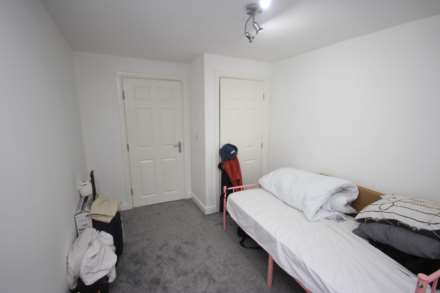 Victoria Road, Manchester, Image 14