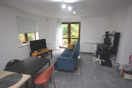 Victoria Road, Manchester, Image 6