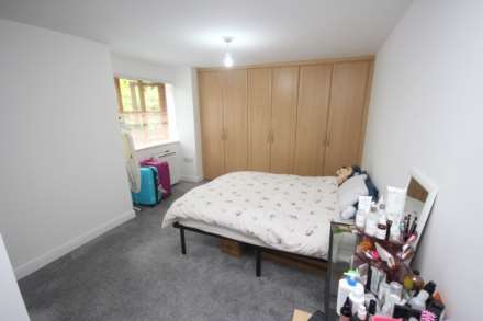Victoria Road, Manchester, Image 9