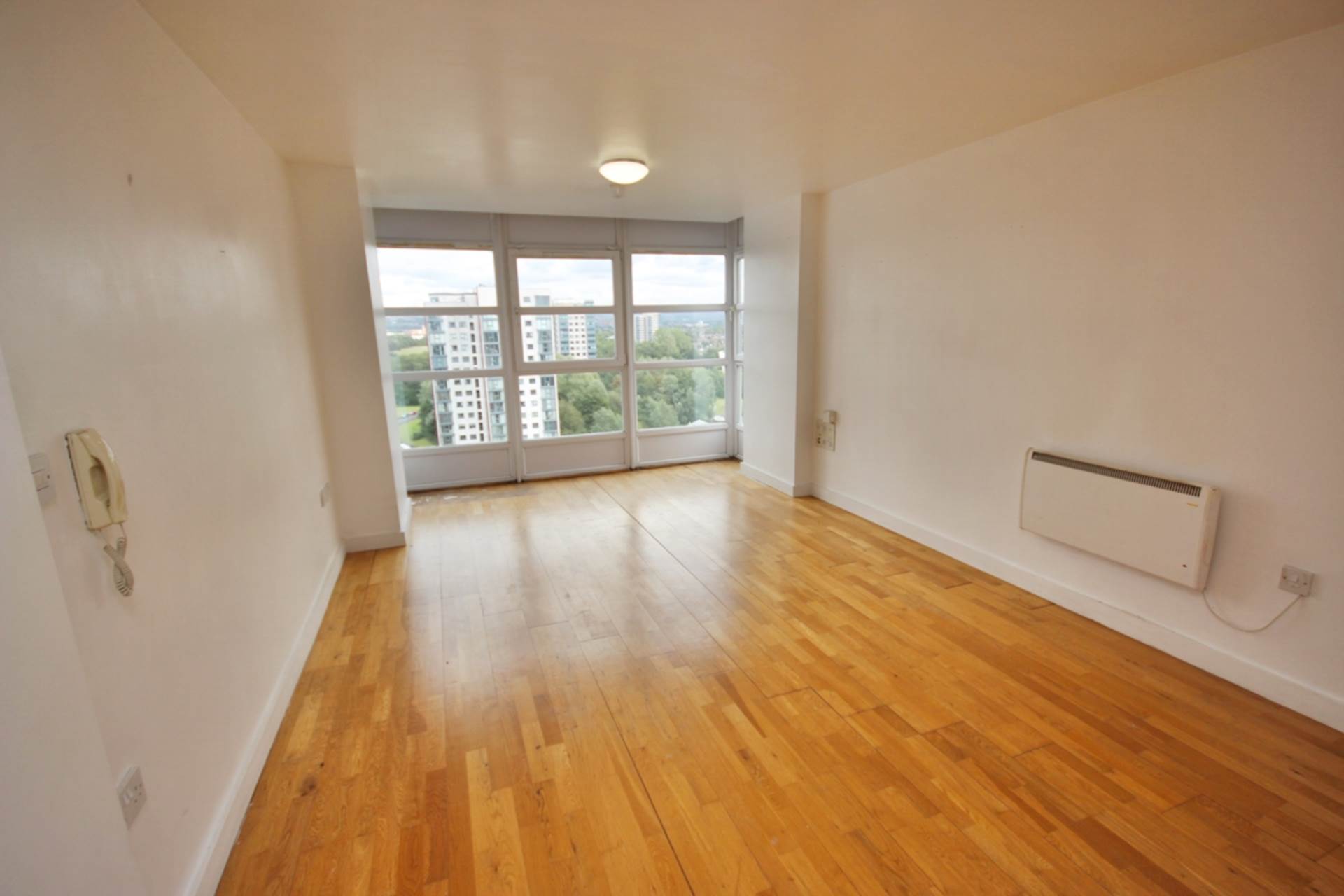 Splindtree Avenue, Manchester, Image 2