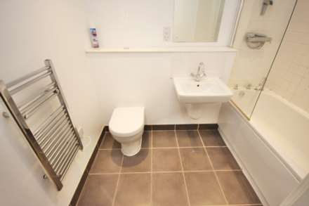 Splindtree Avenue, Manchester, Image 6