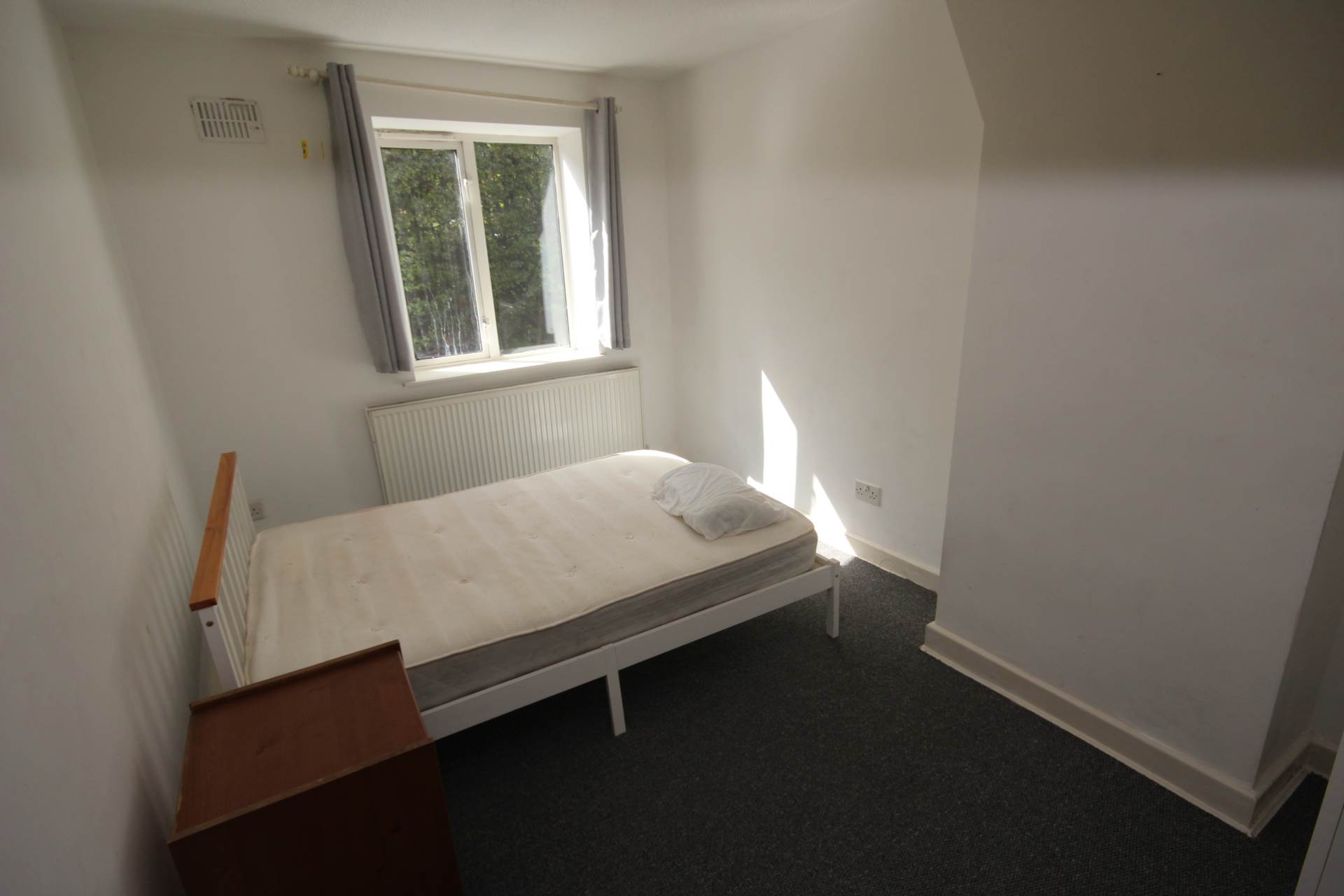 Eccles New Road, Salford, Image 10