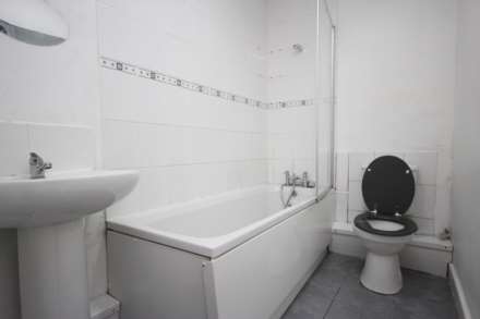Eccles New Road, Salford, Image 7