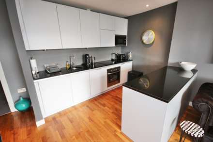 City Lofts, Salford Quays, Image 3