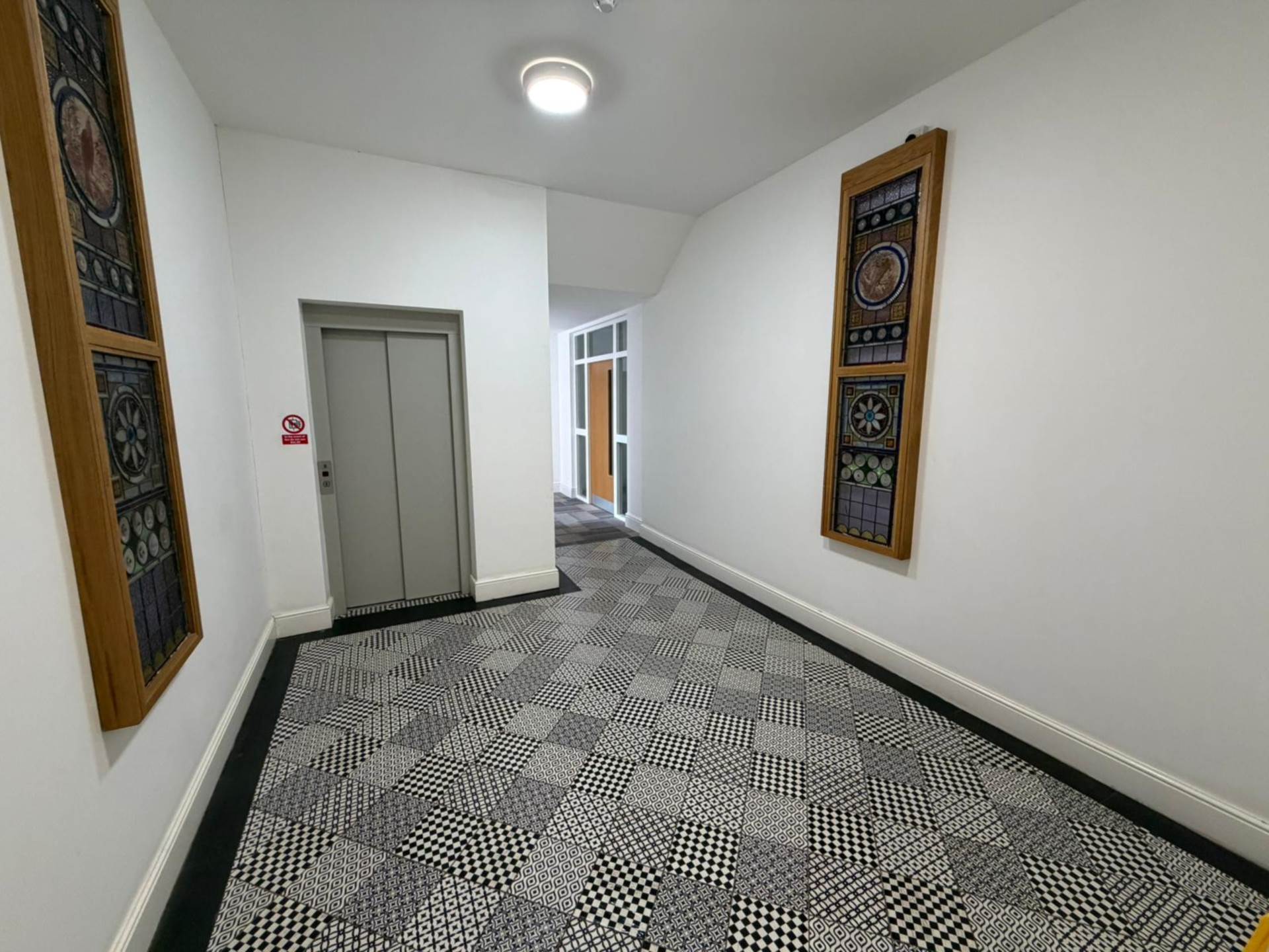 Manchester Road, Swinton, Image 9