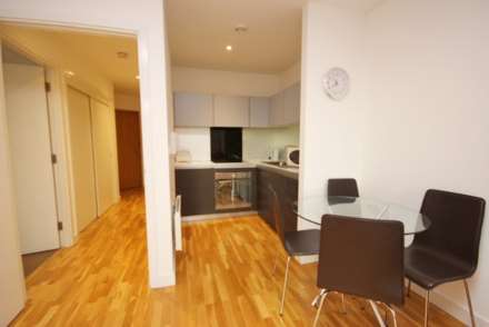 Piccadilly Place, Manchester, Image 2