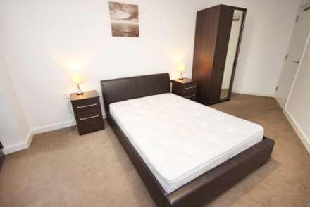 Piccadilly Place, Manchester, Image 3