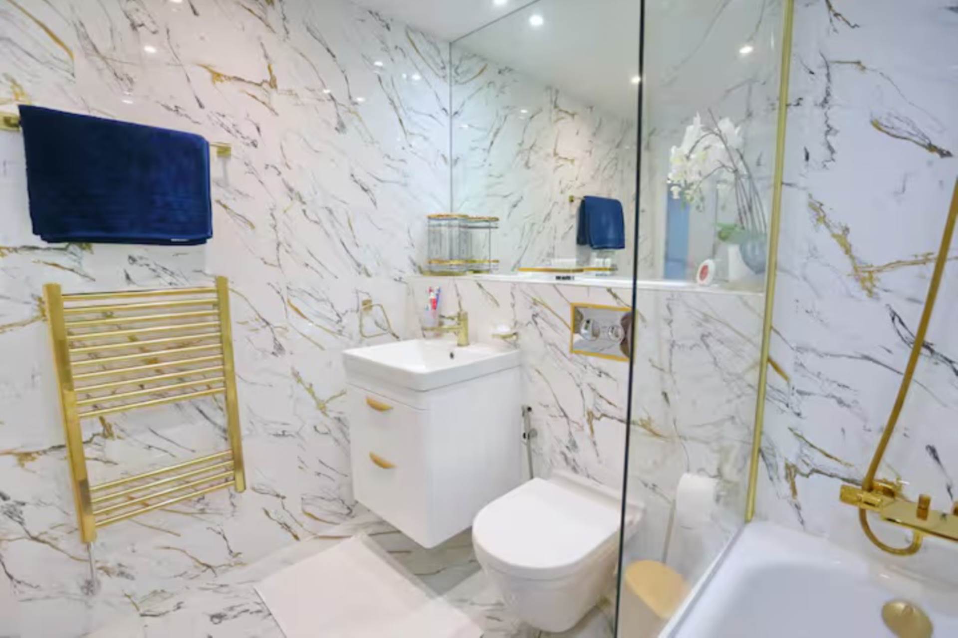 Piccadilly Place, Manchester, Image 18