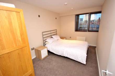 Castlegate, Chester Road, Manchester, Image 6