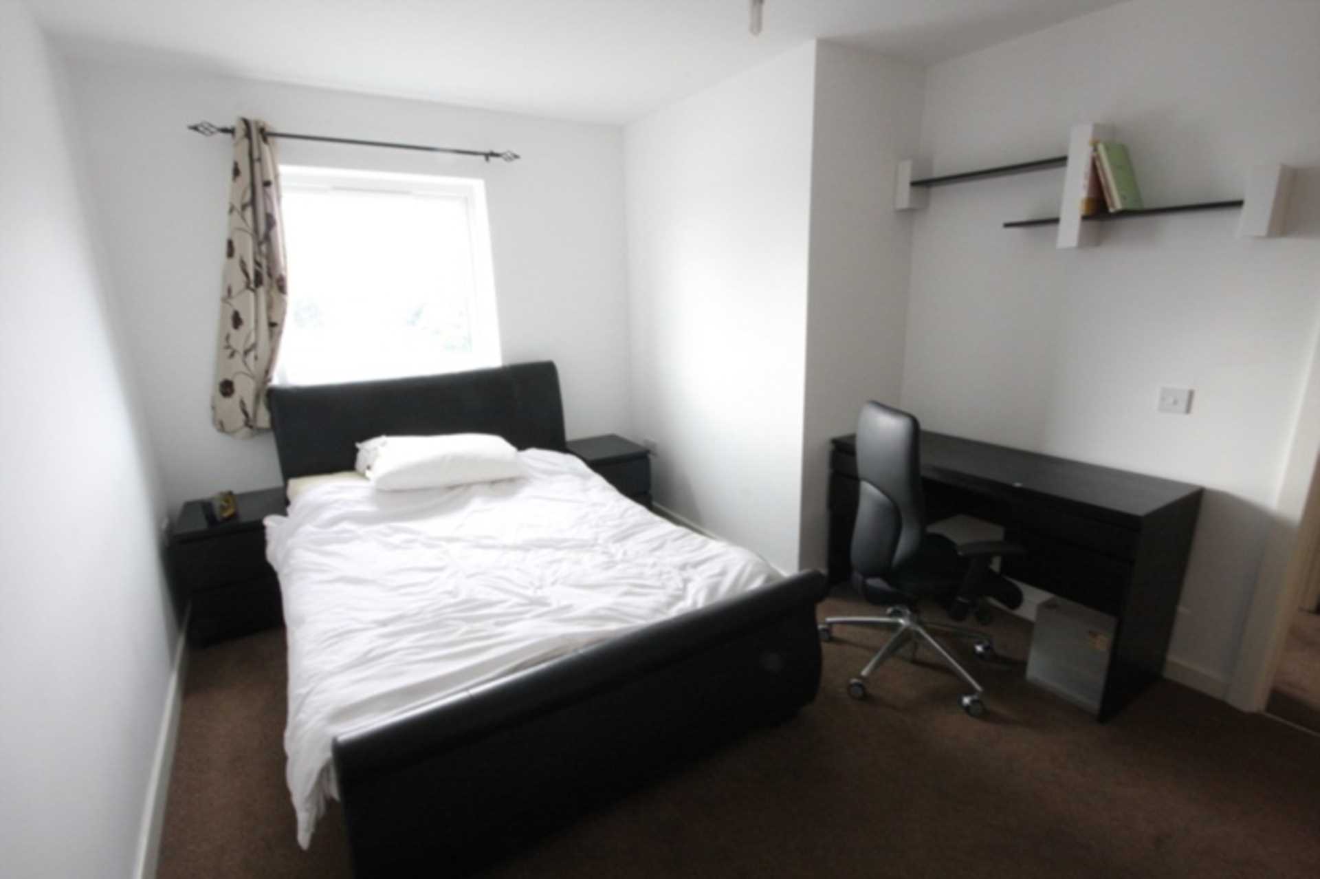 Pilgrims Way, Salford, Image 4