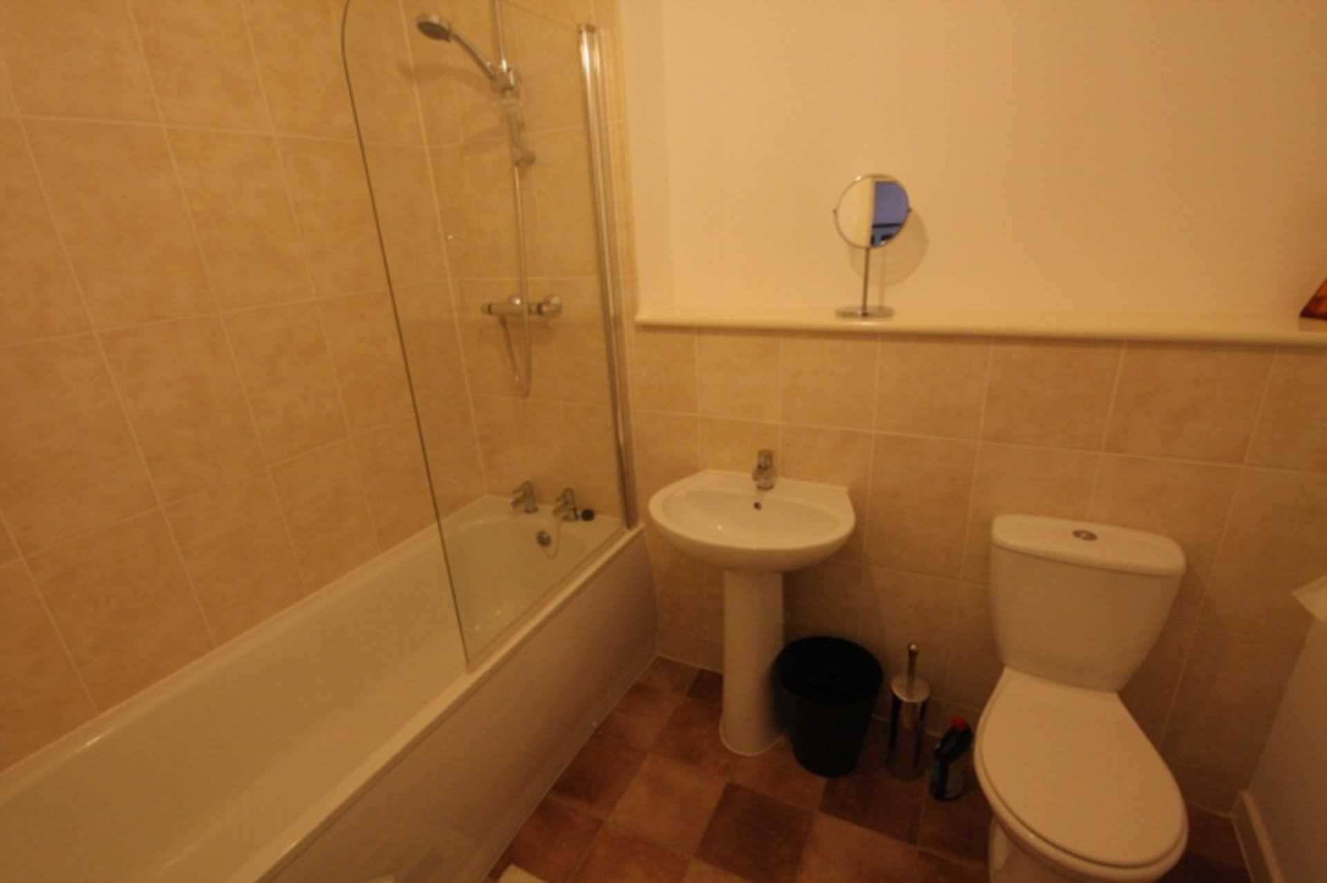 Pilgrims Way, Salford, Image 5