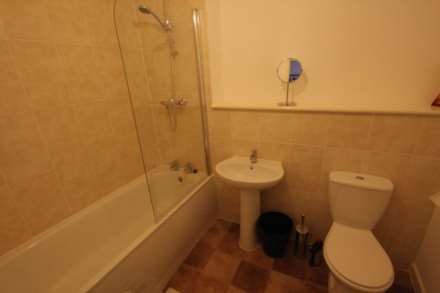 Pilgrims Way, Salford, Image 5