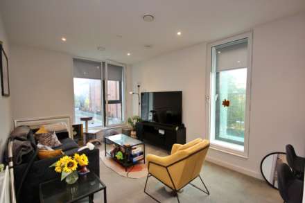 N01 Old Trafford., Image 2