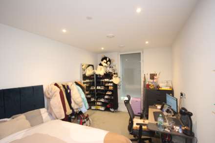 N01 Old Trafford., Image 3