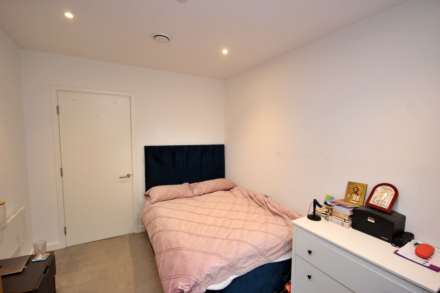 N01 Old Trafford., Image 6